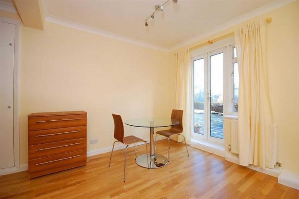 Property photo 3 of 5