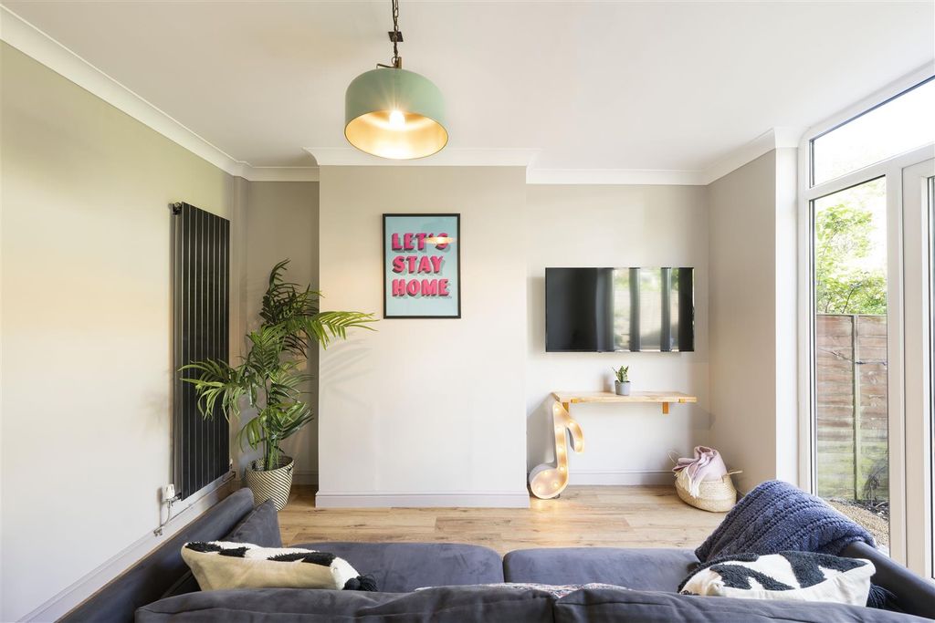 Property photo 3 of 12 3.Jpg