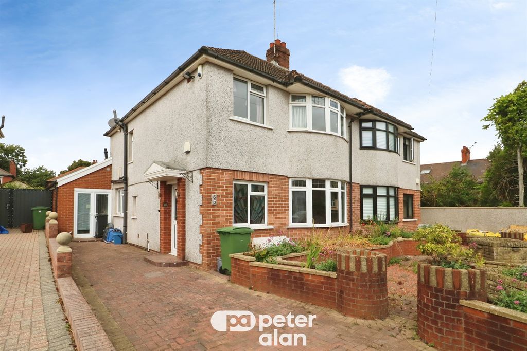 Property photo 1 of 18