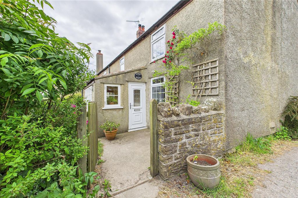 Property photo 3 of 24