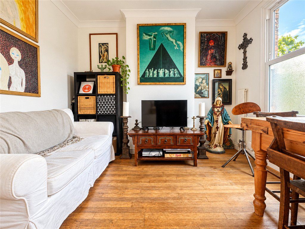 Property photo 2 of 16 Picture No. 05