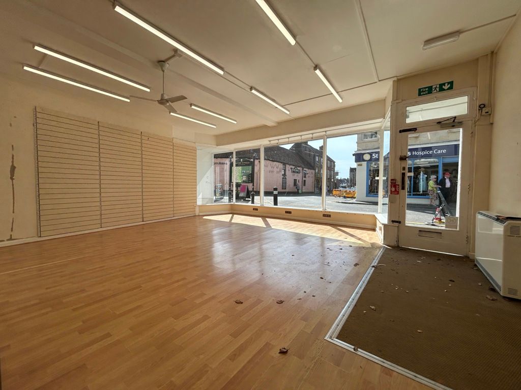 Property photo 3 of 8 Photo 18