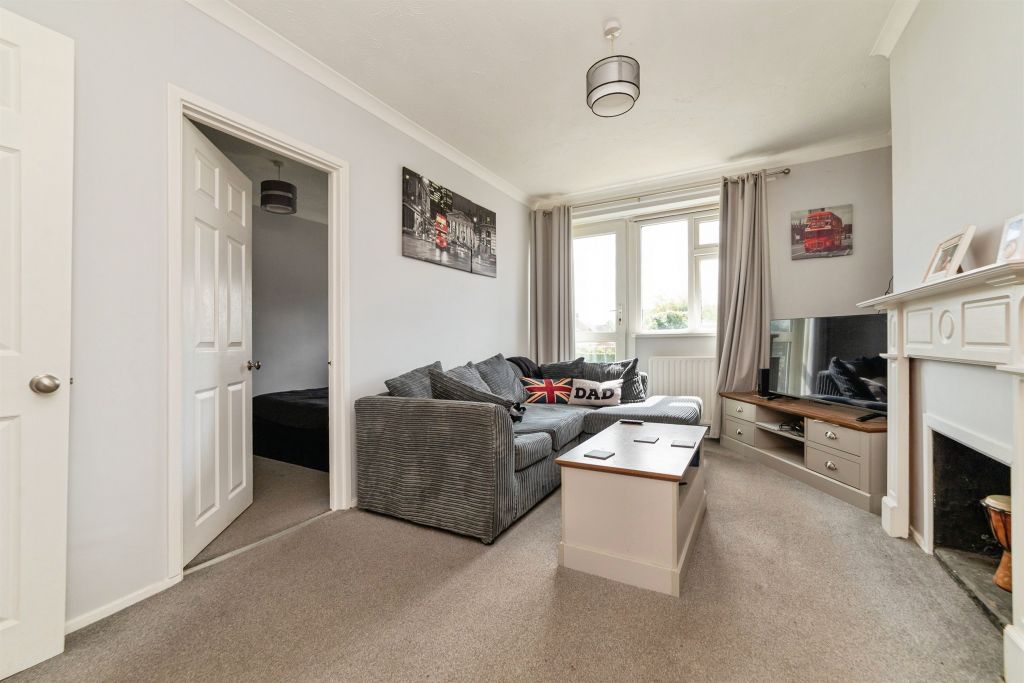 Property photo 3 of 16