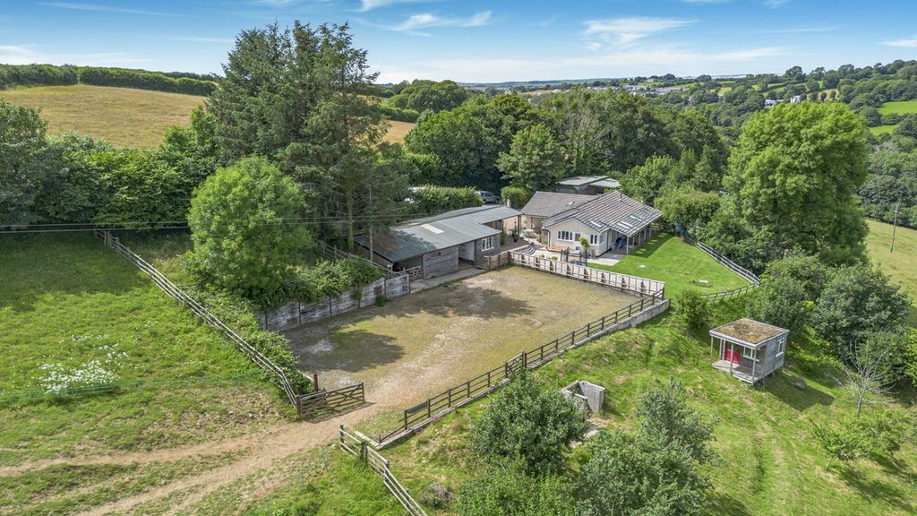 Property photo 1 of 27