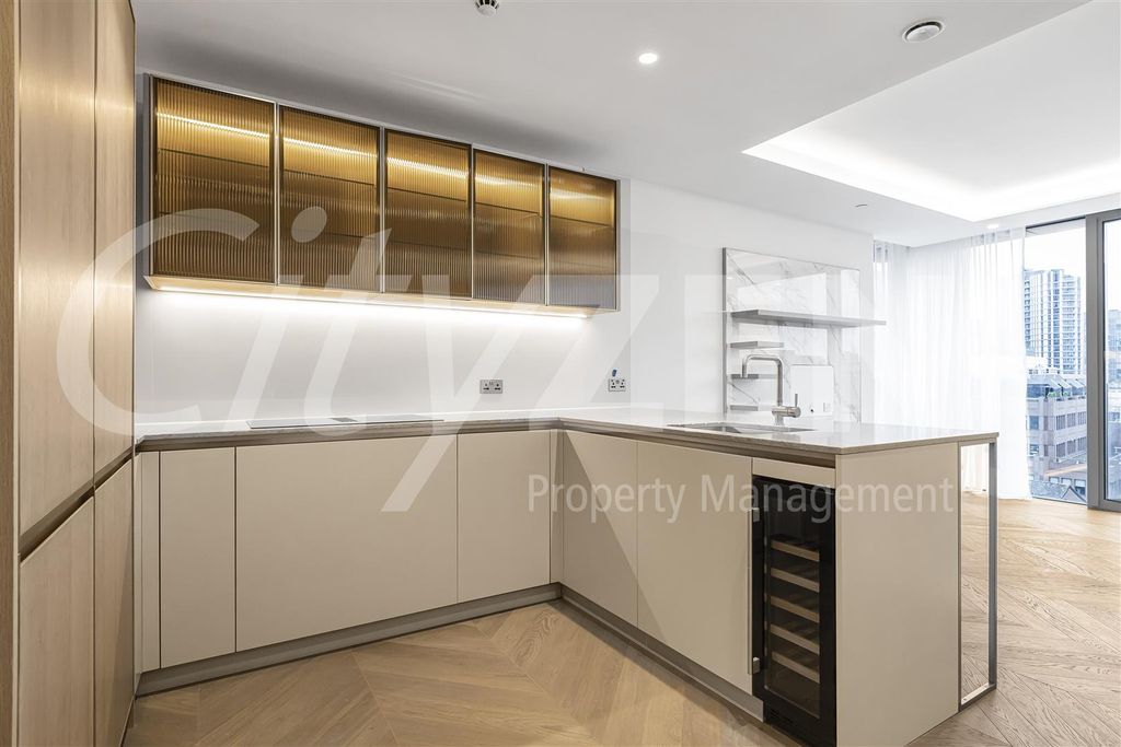 Property photo 2 of 34 Kitchen