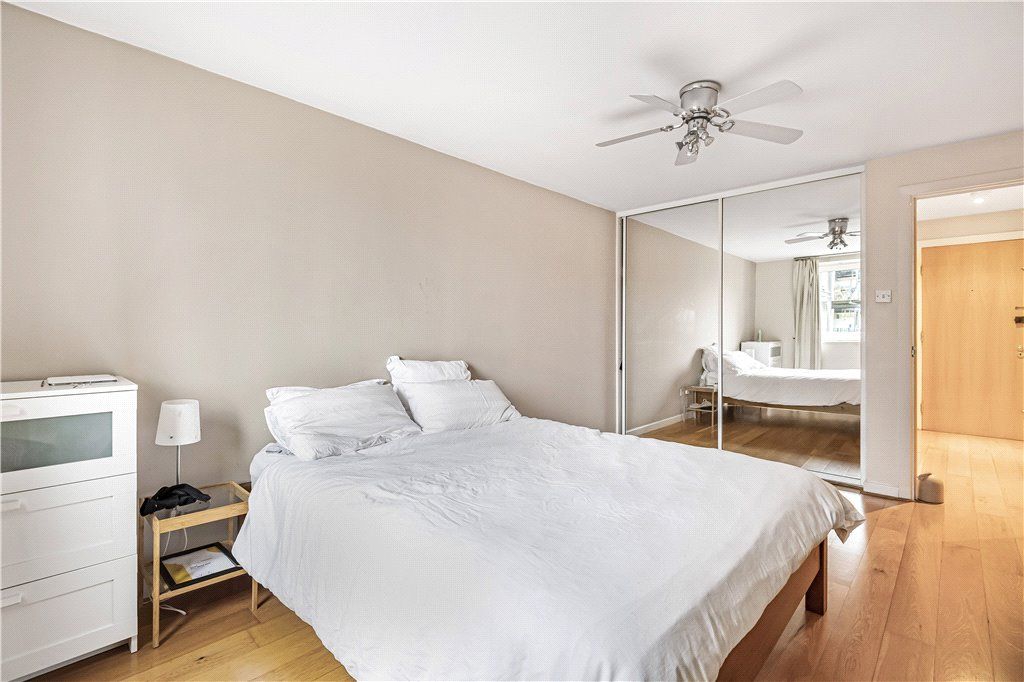 Property photo 1 of 17 Bedroom