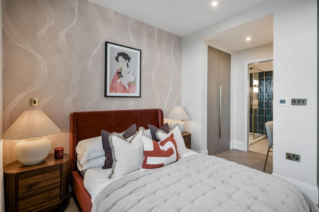 Property photo 3 of 4