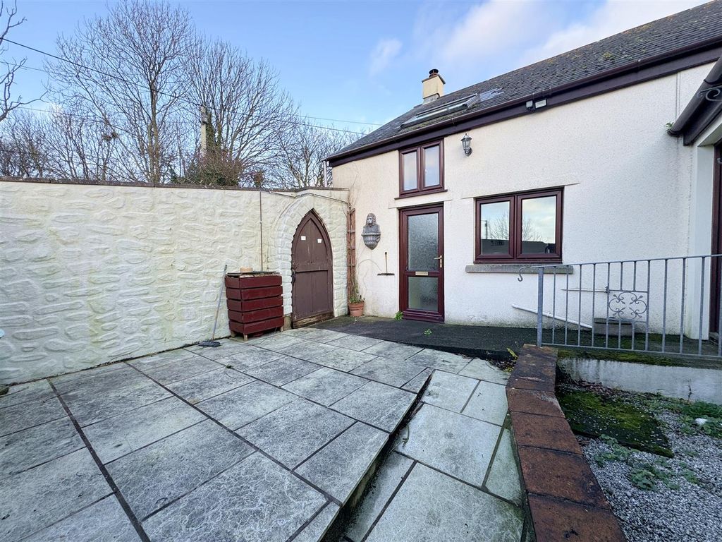 Property photo 2 of 31 The Rear Of The Cottage