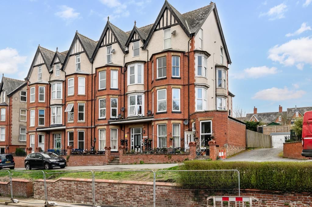 Property photo 1 of 20 Front Aspect