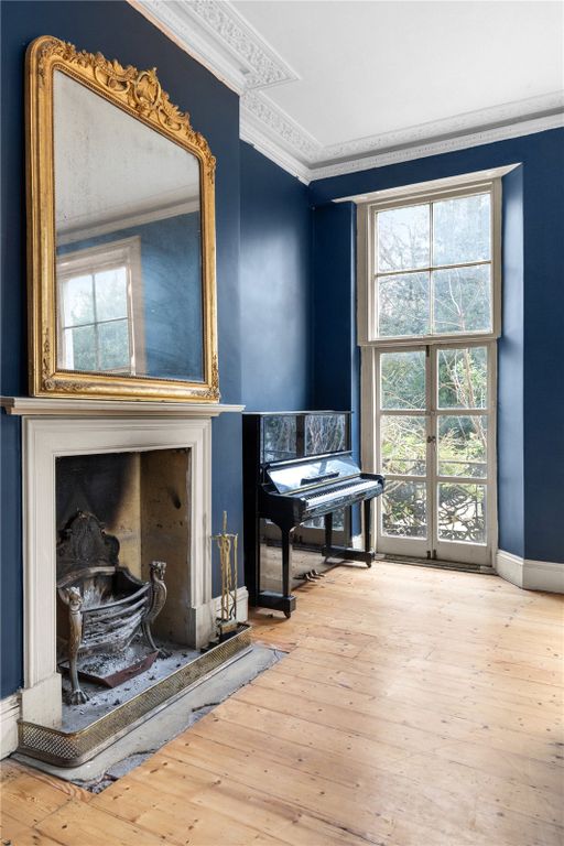 Additional image 25 of 6 bed end terrace house for salePark Crescent, Brighton, East Sussex BN2