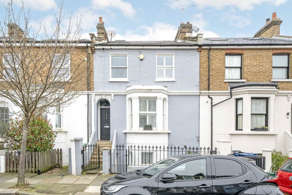 Property photo 1 of 7