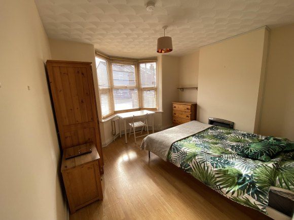 Property photo 1 of 17 Bedroom