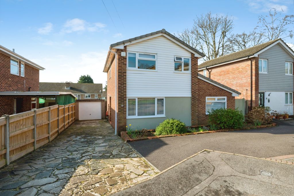 Property photo 1 of 19