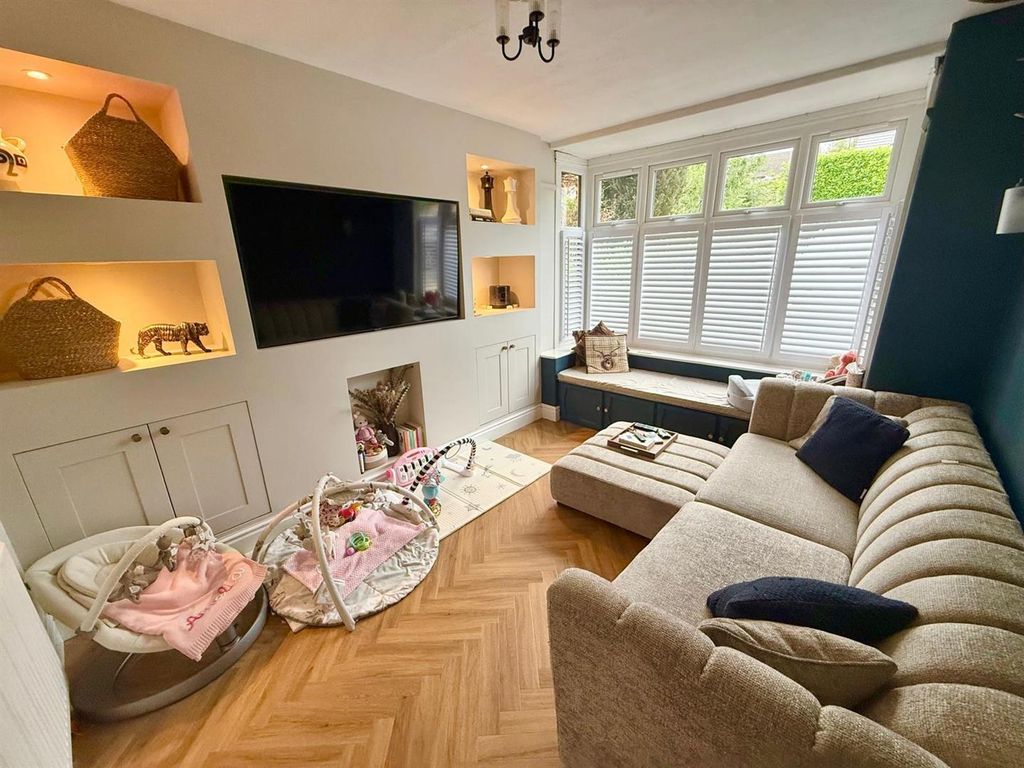 Property photo 3 of 15