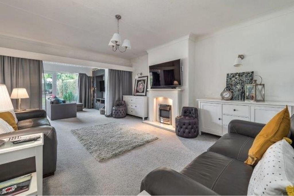 Property photo 3 of 23