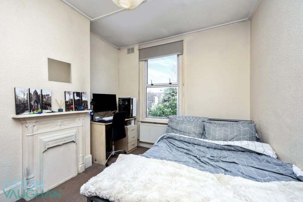 Property photo 2 of 9 4560651