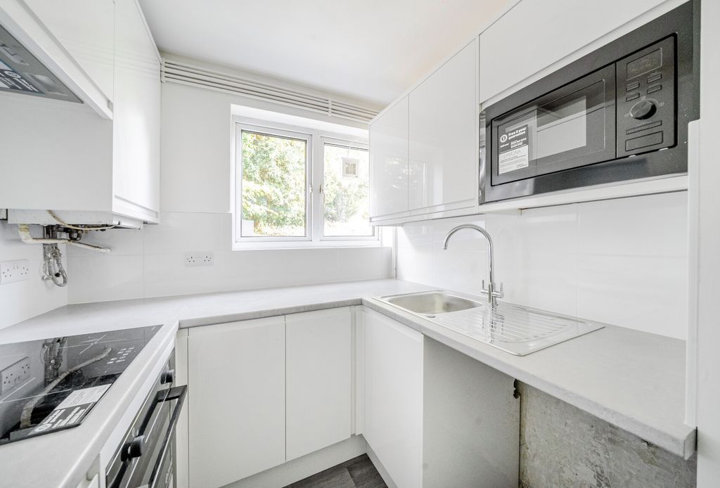 Property photo 2 of 13 Kitchen