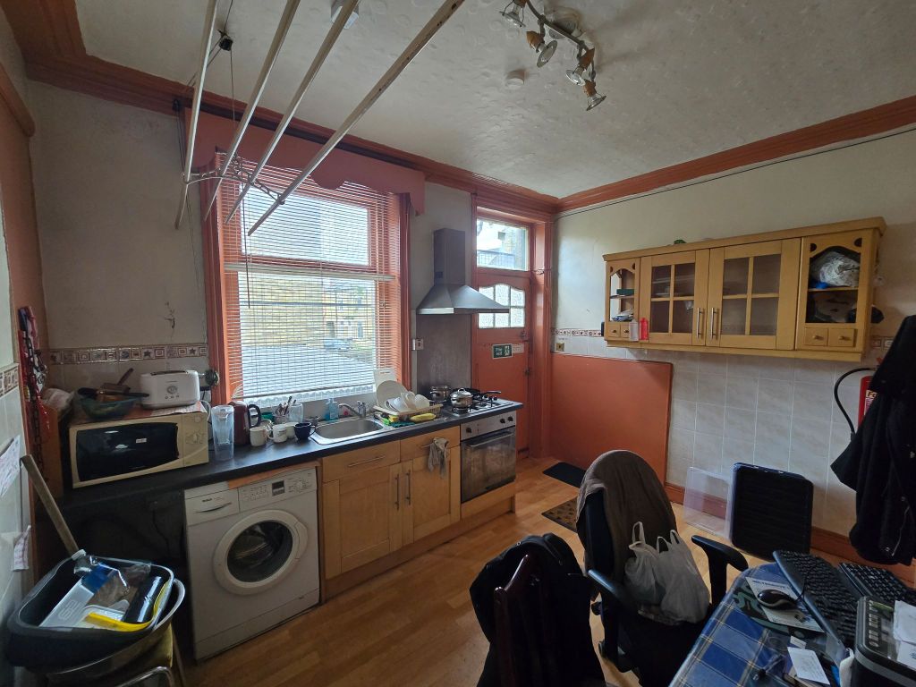 Property photo 3 of 12 Photograph 4