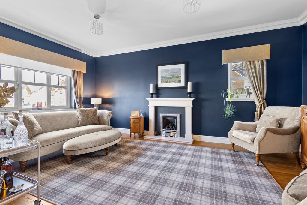 Property photo 3 of 39