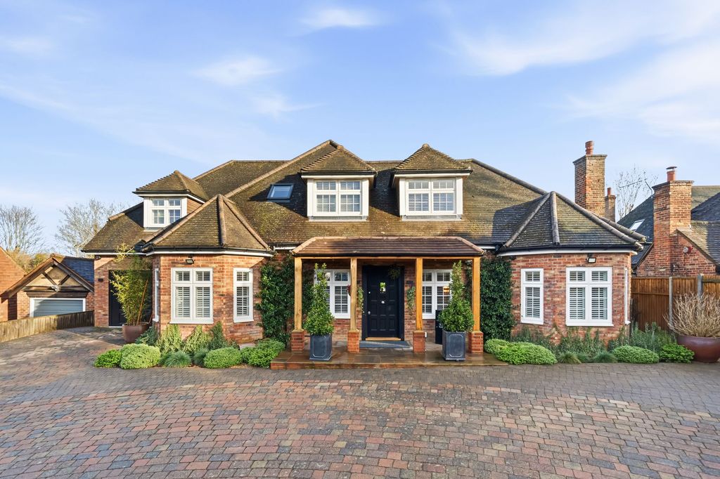 Property photo 1 of 31