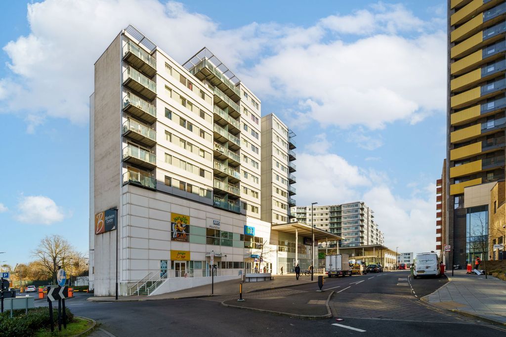 Property photo 1 of 9