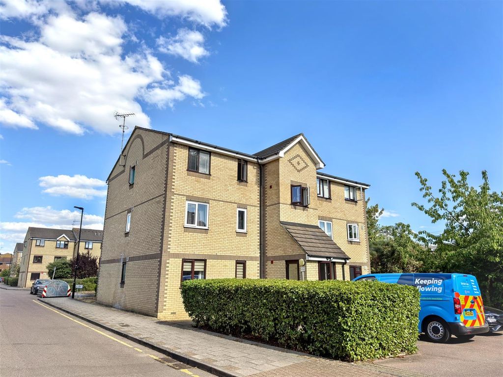 Property photo 1 of 11 Exterioir