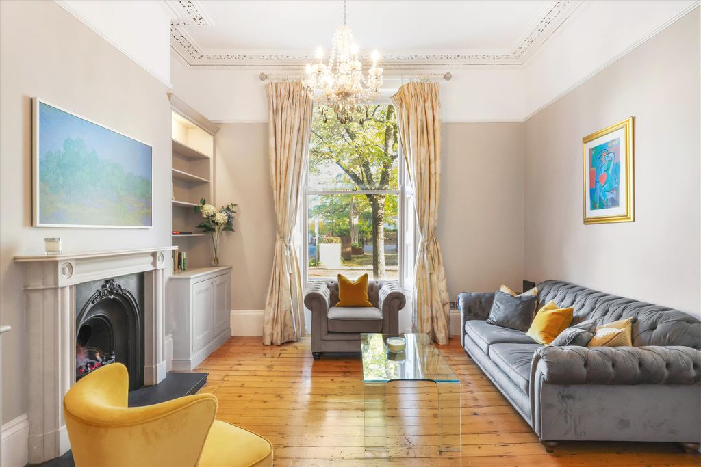 Property photo 3 of 31 Image