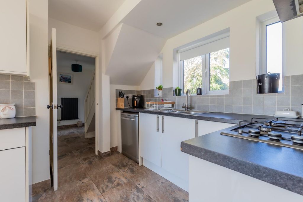 Property photo 3 of 20 24 (11 Of 20).Jpg