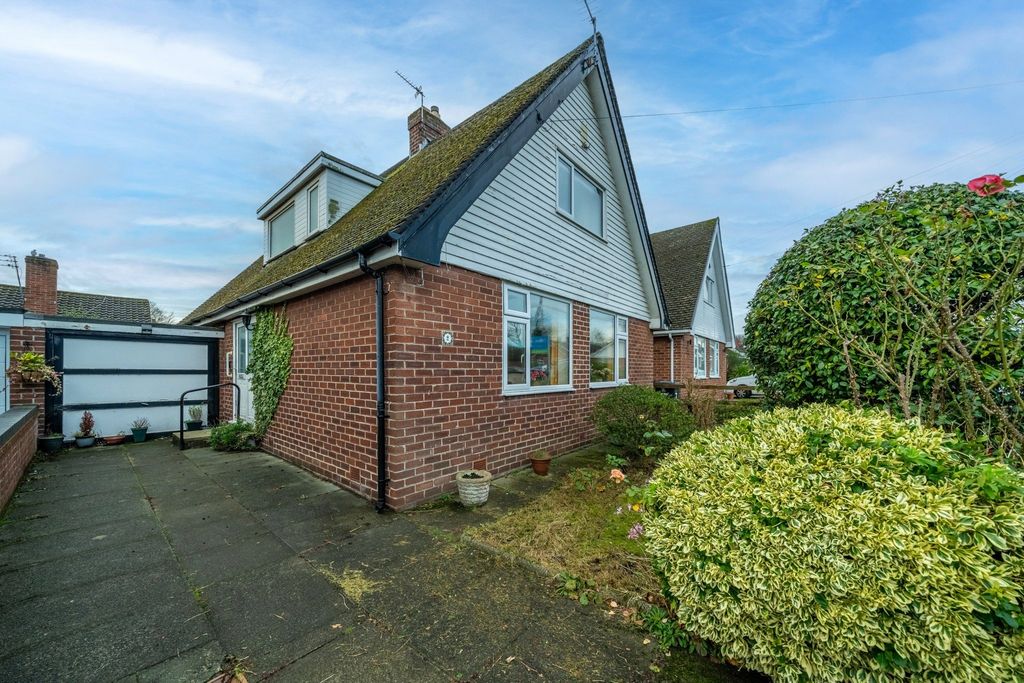 Property photo 1 of 18 Picture No. 02