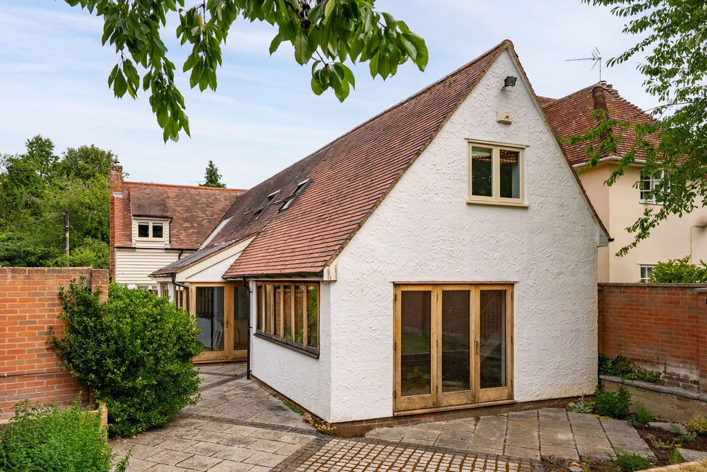 Property photo 3 of 20