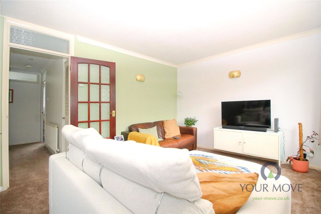 Property photo 3 of 18 Picture No. 24