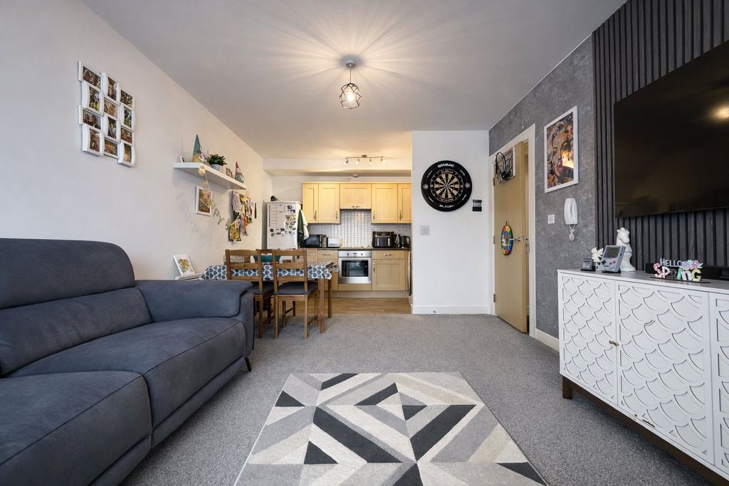 Property photo 1 of 14 Picture No. 05