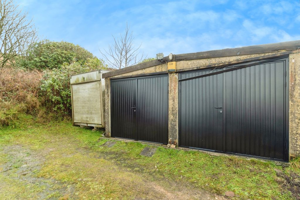 Property photo 3 of 12 Pbox-Img.Jpg