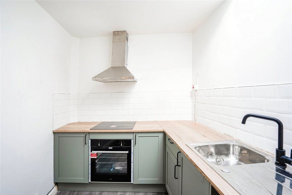 Property photo 2 of 15 Picture No. 03