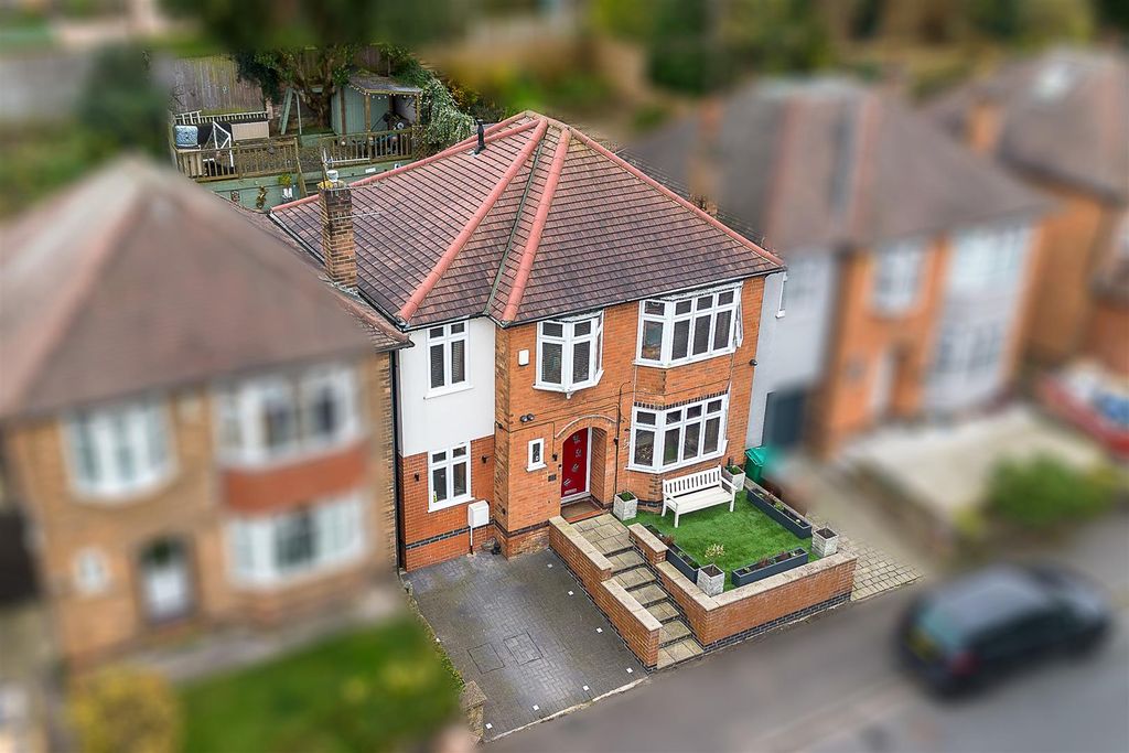 Property photo 1 of 21