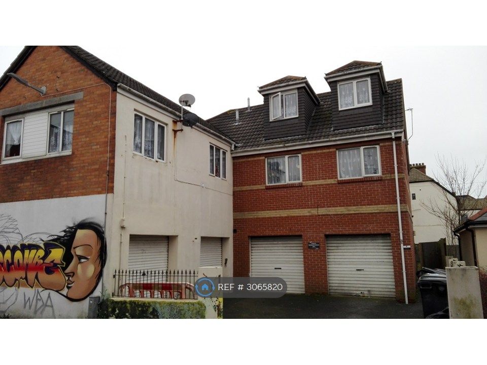 Property photo 1 of 33