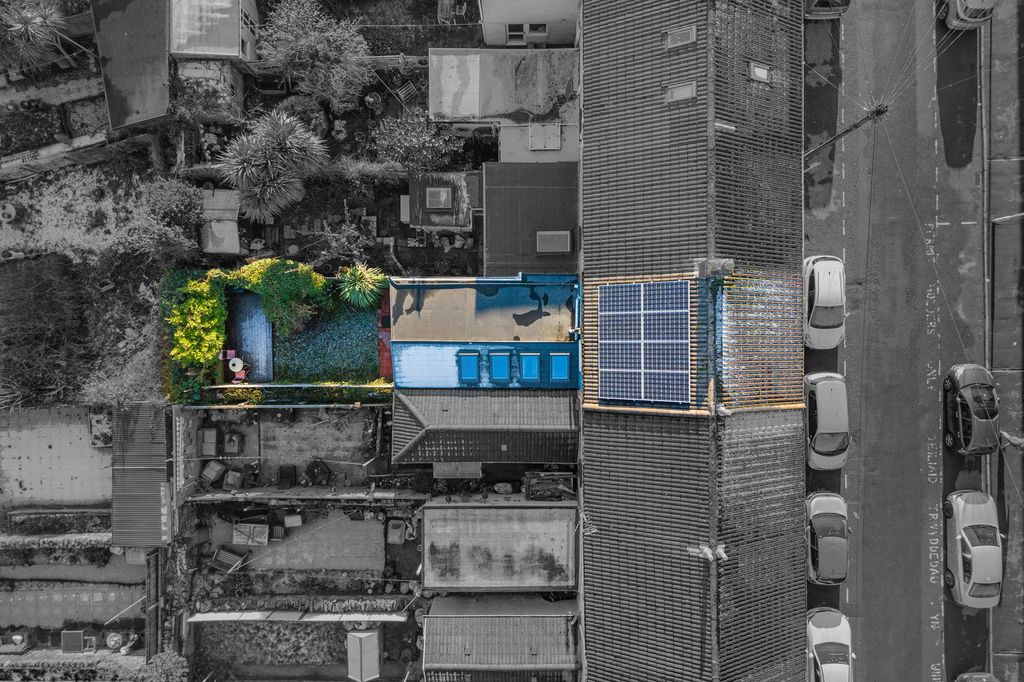 Property photo 3 of 21