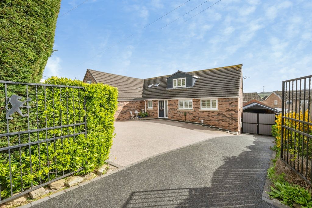 Property photo 1 of 30