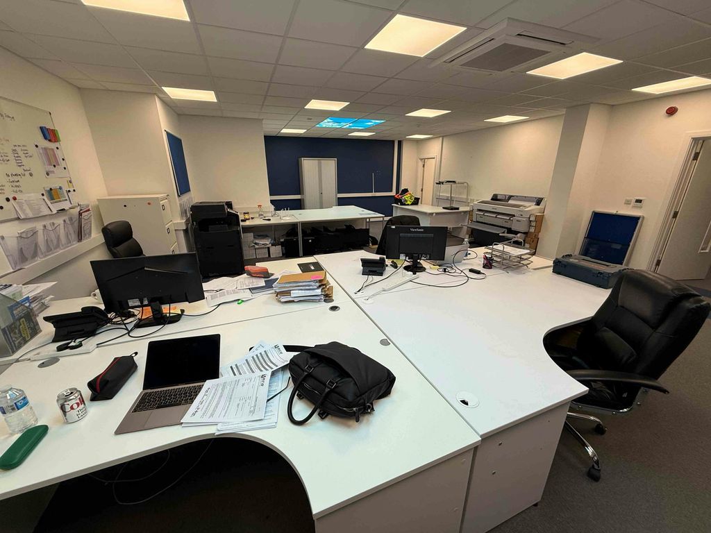 Property photo 3 of 6 Img_0300.Jpg