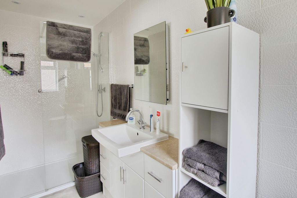 Additional image 13 of 6 bed detached bungalow for saleChandlers Way, March PE15