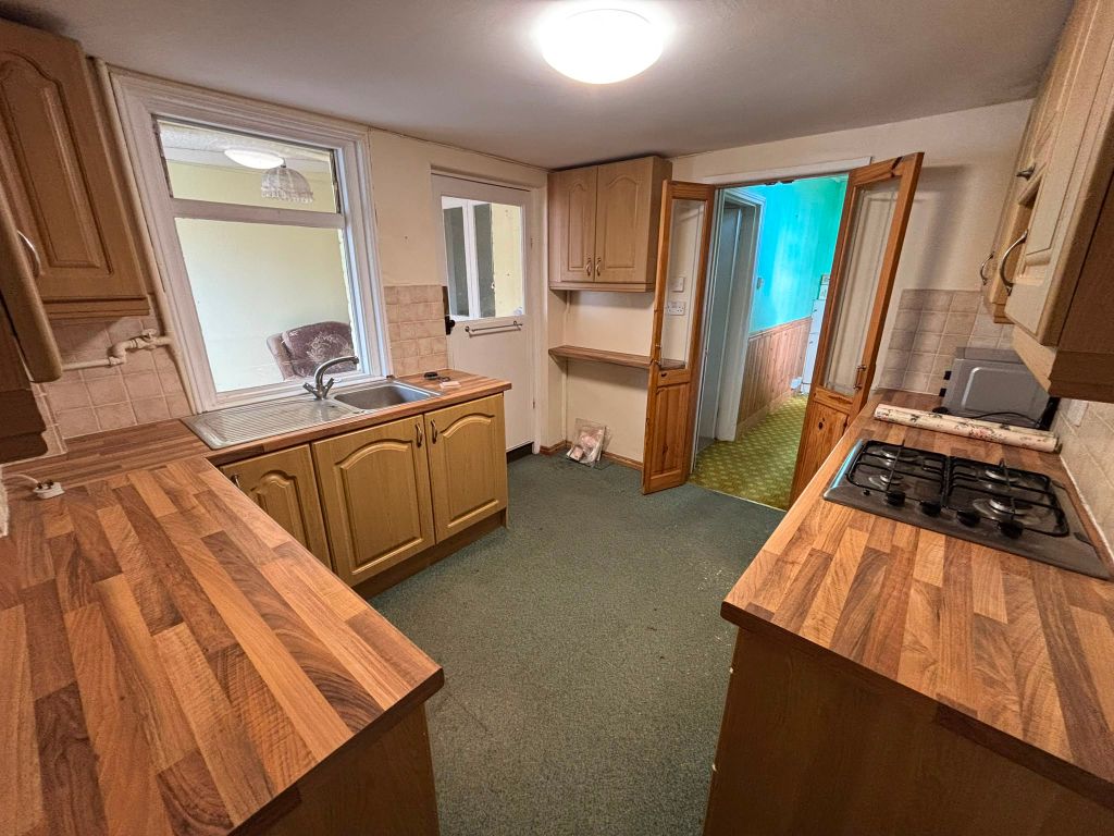 Property photo 2 of 13