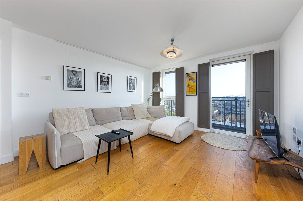 Property photo 3 of 8 Picture No. 05