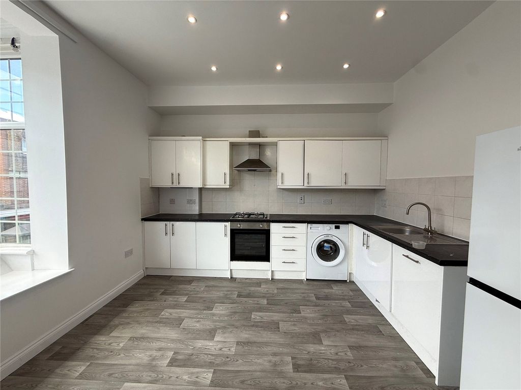 Property photo 2 of 10 Picture No. 03