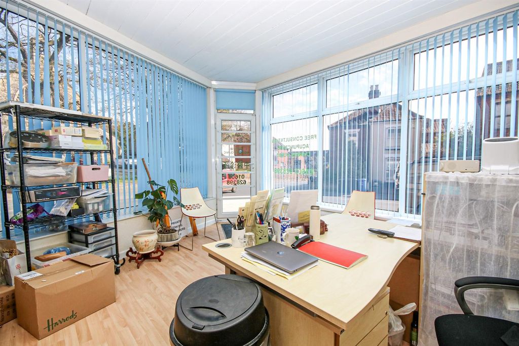 Property photo 3 of 18 18-Img_0187.Jpg