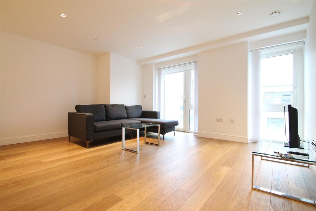 Property photo 2 of 6