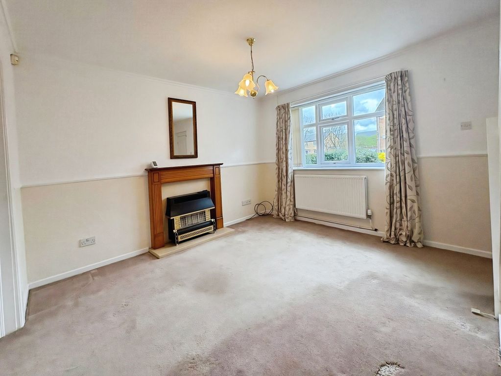 Property photo 3 of 26 B2c4Aaba-931F7F60-368E-499d-936E-E4Cb2A759355