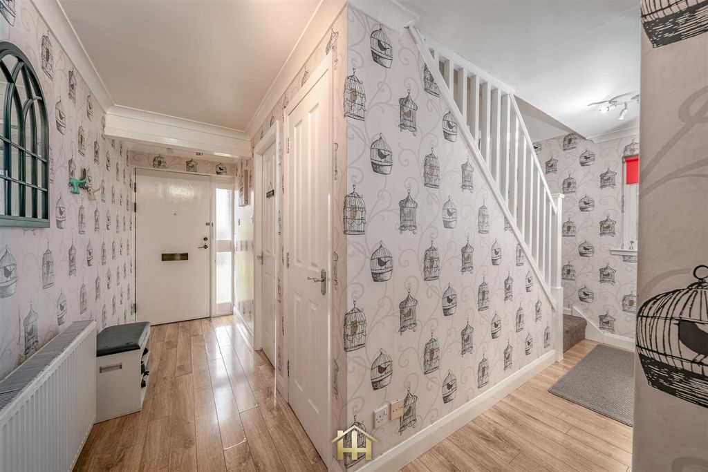 Property photo 3 of 30 22 Keithhall Gardens Dd2 5Rr 170925 Edit (19 Of 59