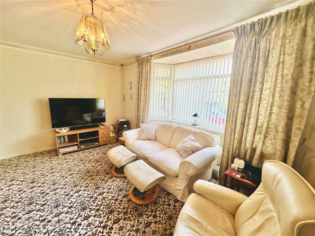 Property photo 3 of 19 Picture No. 04
