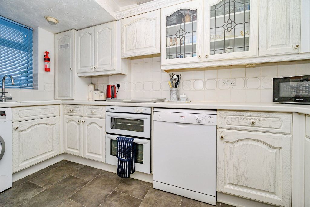 Property photo 3 of 15