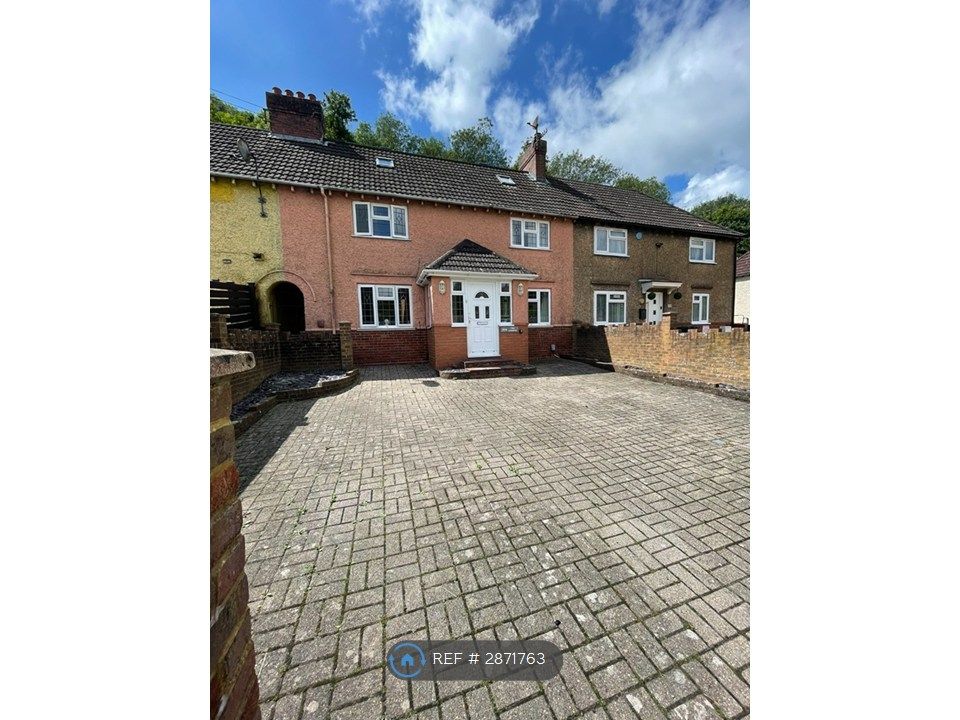 Property photo 1 of 20 Front Of The House With Double Driveway